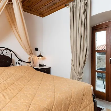 Kaza Guest house 4*